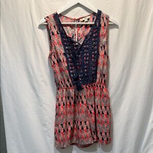 Laundry By Shelli Segal Red and Blue Patterned Top Size Medium